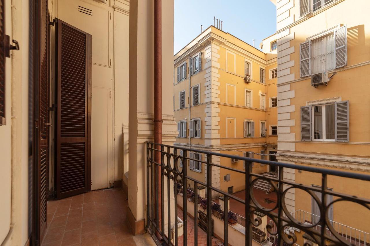 Residence Borgognoni Apartments Roma Dış mekan fotoğraf