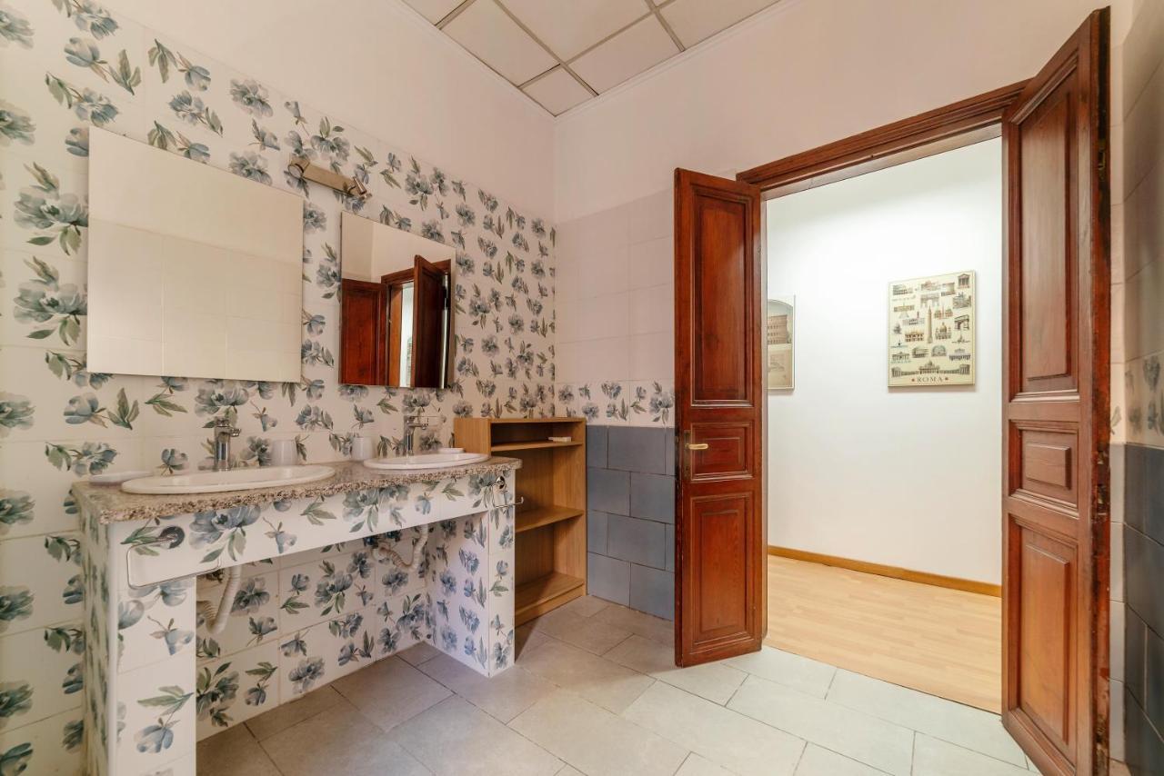 Residence Borgognoni Apartments Roma Dış mekan fotoğraf