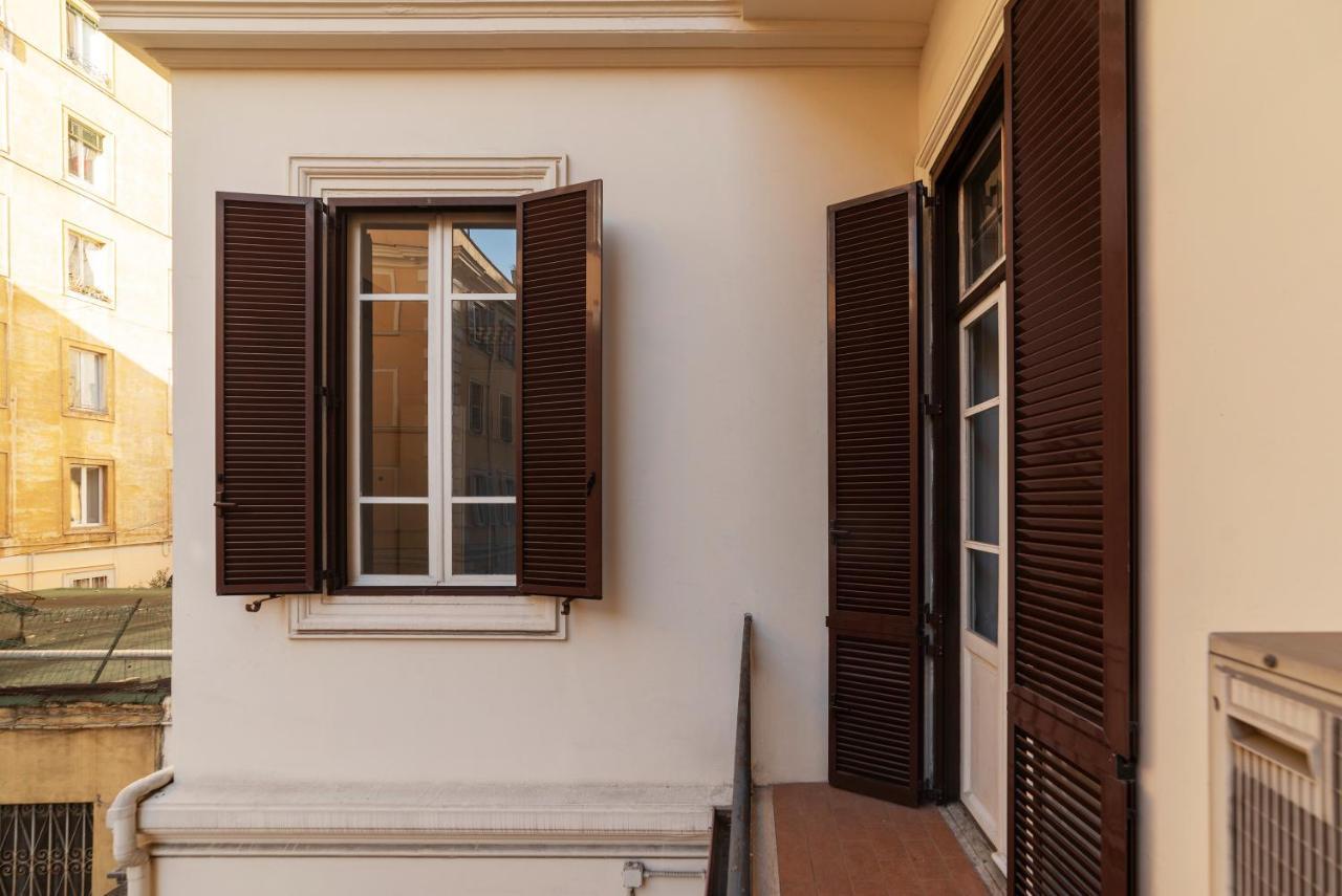Residence Borgognoni Apartments Roma Dış mekan fotoğraf