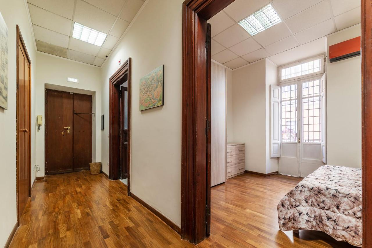 Residence Borgognoni Apartments Roma Dış mekan fotoğraf