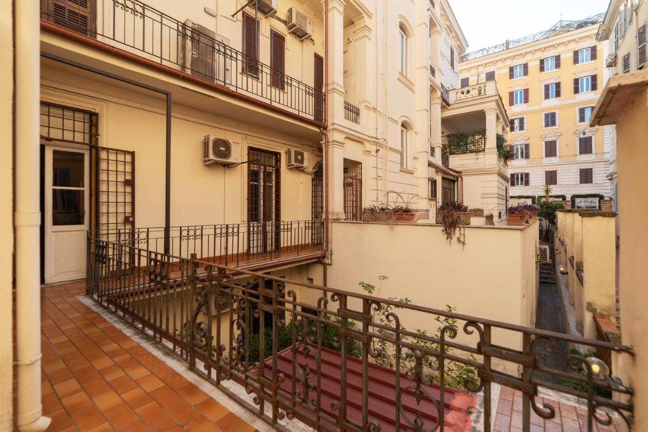 Residence Borgognoni Apartments Roma Dış mekan fotoğraf