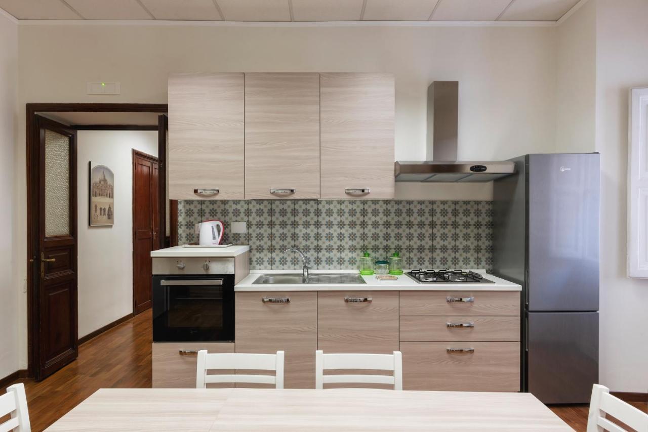 Residence Borgognoni Apartments Roma Dış mekan fotoğraf