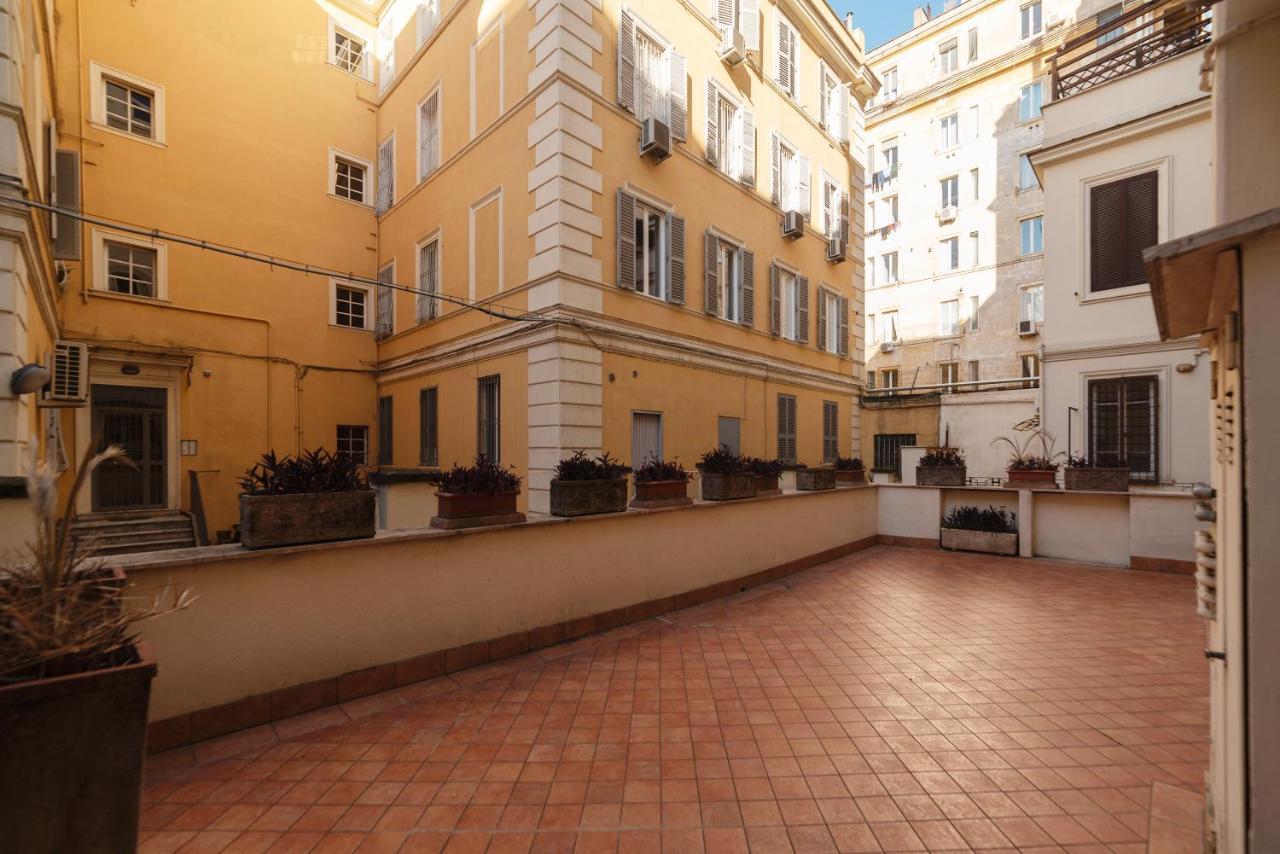 Residence Borgognoni Apartments Roma Dış mekan fotoğraf